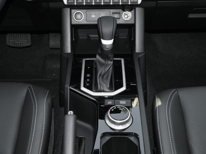 2026 Mitsubishi L200 Double Cab Sportiro AT 2.4L 4 Cylinders Diesel Engine Black Pickup Truck