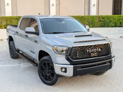 2019 Toyota Tundra CrewMax SR5 5.7L V8 i-FORCE Engine Grey Black Pickup Truck GCC Specs