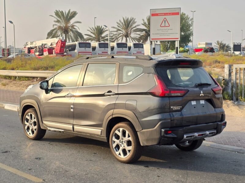 2026 Mitsubishi Xpander Cross 1.5 Litres 4 Cylinders Petrol Engine Grey Black SUV GCC