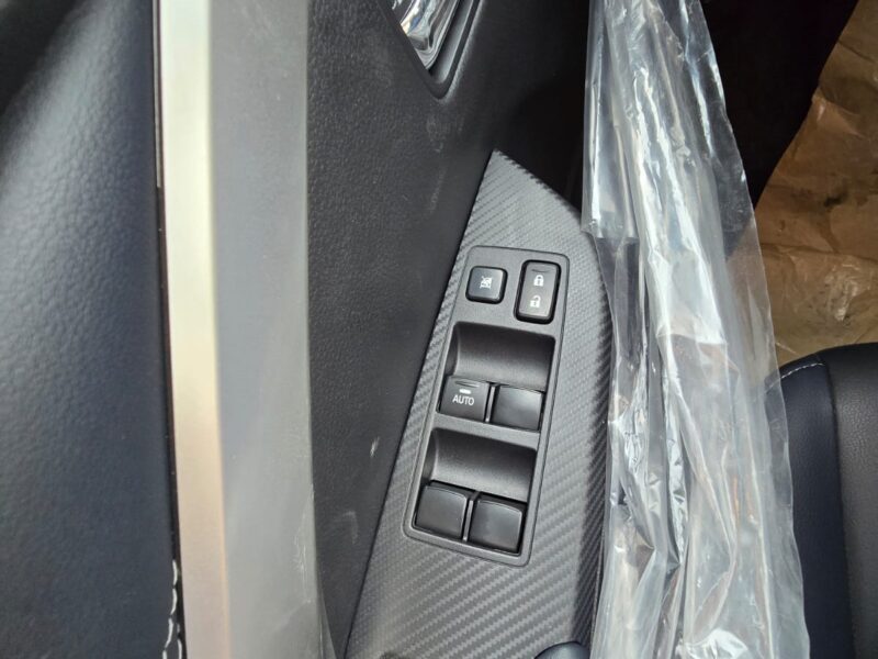 2026 Mitsubishi Xpander Cross 1.5 Litres 4 Cylinders Petrol Engine Grey Black SUV GCC