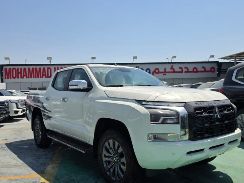 2026 Mitsubishi L200 Double Cab AT 2.4L 4 Cylinders Diesel Engine White Black Pickup Truck