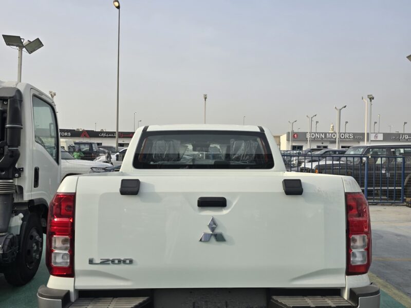 2026 Mitsubishi L200 Double Cab 2.4L 4 Cylinders Diesel Engine Manual White Black Pickup Truck