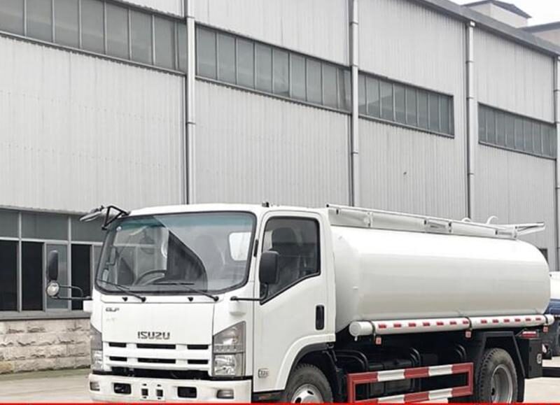 2026 Isuzu NPR 3.0 Litres 4 Cylinders Diesel Engine Manual White Grey Water Tank
