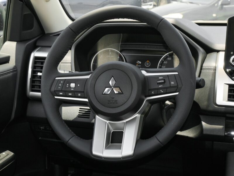 2026 Mitsubishi L200 Double Cab Sportiro AT 2.4L 4 Cylinders Diesel Engine Black Pickup Truck