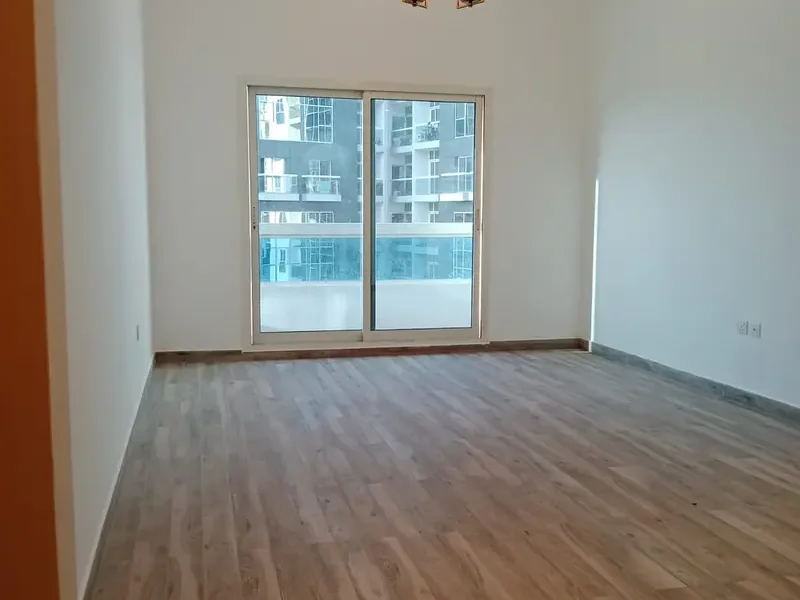 813 sqft Dubai Silicon Oasis Upgraded Apartment for rent in Axis Residence 4, Axis Residence