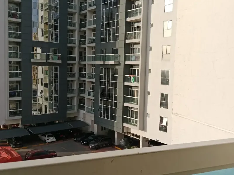 813 sqft Dubai Silicon Oasis Upgraded Apartment for rent in Axis Residence 4, Axis Residence