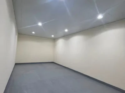 405 sqft WELL CONNECTED and EASY ACCESSIBLE STORAGE WAREHOUSE UNIT AVAILABLE FOR RENT