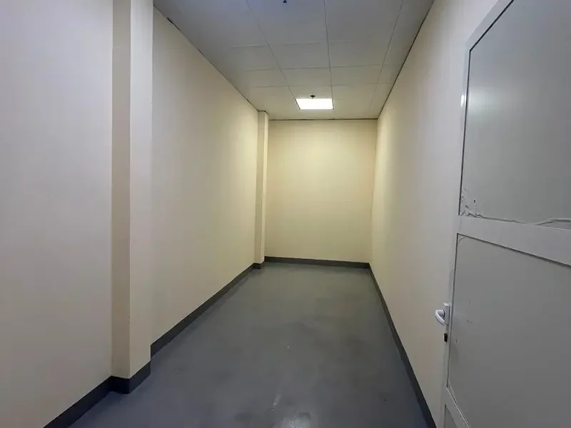 180 sqft STORAGE WAREHOUSE DESIGNED FOR EASE OF ACCESS AND CONVENIENT STORAGE IN AL QUOZ 4