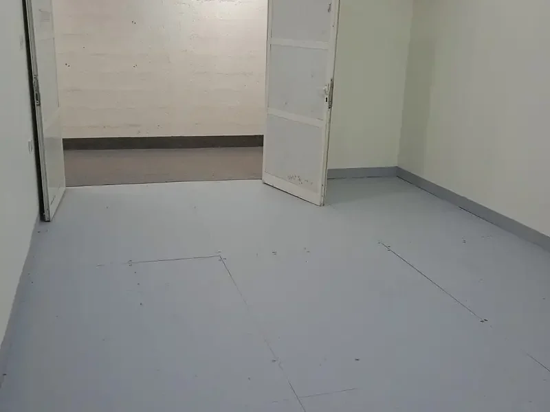 180 sqft STORAGE WAREHOUSE DESIGNED FOR EASE OF ACCESS AND CONVENIENT STORAGE IN AL QUOZ 4