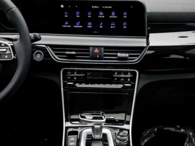 2025 Kia Seltos PREMIUM PV 1.5 Litres 4‑Cylinder Petrol Engine White Black SUV Chinese Specs