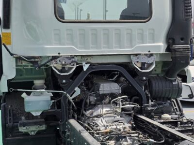 2026 Isuzu FRR 7 TON CHASSIS 5.2 Litres 4 Cylinders Diesel Engine White Grey Manual GCC