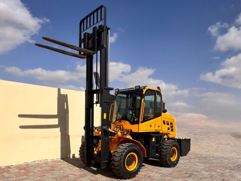 KABTU CK35 – Rough Terrain Forklift 4X4