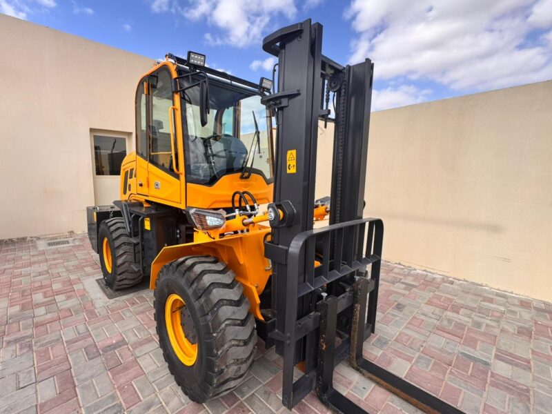 KABTU CK35 – Rough Terrain Forklift 4X4