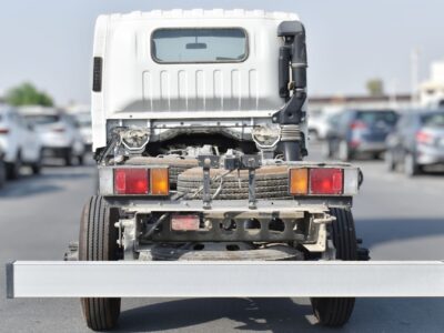 2026 Isuzu NPR CHASSIS 5.2 Litres 4 Cylinders Diesel Engine White Grey Manual GCC