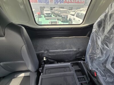 2026 Isuzu FRR 7 TON CHASSIS 5.2 Litres 4 Cylinders Diesel Engine White Grey Manual GCC