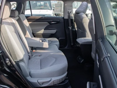 2025 TOYOTA HIGHLANDER GLE 2.5L Hybrid 4‑Cylinder Engine Black Grey SUV GCC Specs