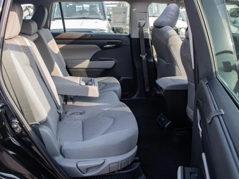 2025 TOYOTA HIGHLANDER GLE 2.5L Hybrid 4‑Cylinder Engine Black Grey SUV GCC Specs