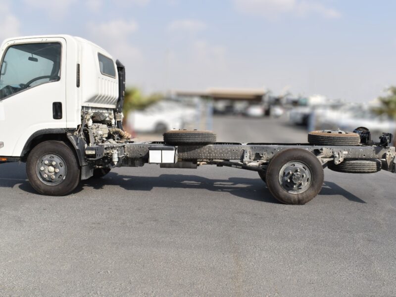 2026 Isuzu NPR CHASSIS 5.2 Litres 4 Cylinders Diesel Engine White Grey Manual GCC