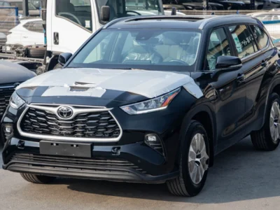 2025 TOYOTA HIGHLANDER GLE 2.5L Hybrid 4‑Cylinder Engine Black Grey SUV GCC Specs