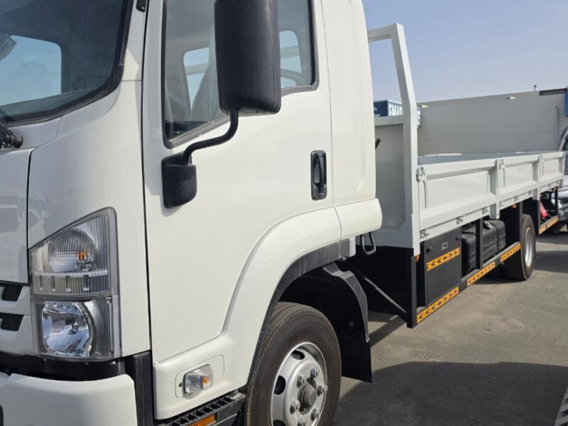 2026 Isuzu NPR WITH BOX 5.2 Litres 4 Cylinders Diesel Engine White Grey Manual GCC