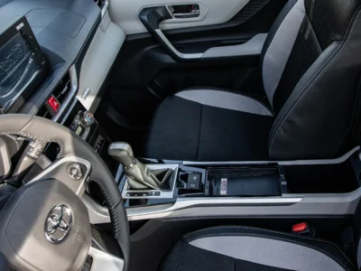 2026 Toyota Veloz V 1.5 Litres 4‑Cylinder Petrol Engine White Black SUV GCC Specs Automatic
