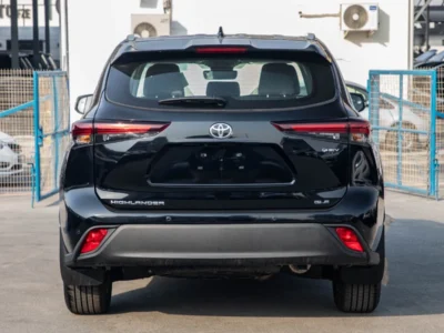 2025 TOYOTA HIGHLANDER GLE 2.5L Hybrid 4‑Cylinder Engine Black Grey SUV GCC Specs