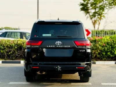 2024 Toyota Land Cruiser VXR 4.0 Litres V6 Petrol Engine Black Beige SUV GCC Specs Automatic