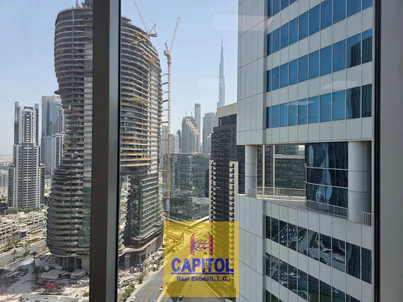 1,127 sqft WELL FURNISHED OFFICE WITH 4 GLASS PARTITION AVAILABLE FOR RENT IN BUSINESS BAY