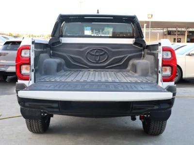 2025 Toyota Hilux GR Sport 2.8 Litres 4 Cylinders Diesel Engine White Black Pickup Truck