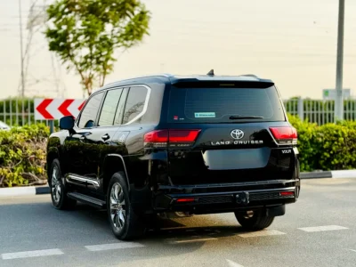 2024 Toyota Land Cruiser VXR 4.0 Litres V6 Petrol Engine Black Beige SUV GCC Specs Automatic