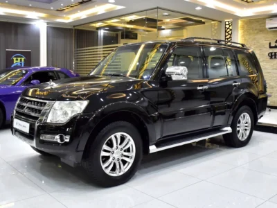 2016 Mitsubishi Pajero GLS 6 Cylinders Petrol Engine Black Beige SUV GCC Specs Automatic