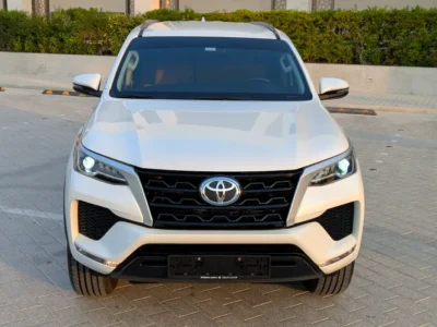 2023 Toyota Fortuner EXR 4 Cylinders Petrol Engine White Beige SUV GCC Specs Excellent Condition