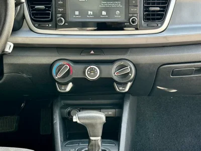 2021 Kia Rio EX 4 Cylinders Petrol Engine Blue Black Sedan GCC Specs Excellent Condition