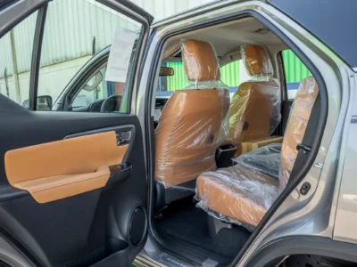 2026 Toyota Fortuner SR5 4.0 Litres 6 Cylinders Petrol Engine Grey Tan SUV GCC Specs