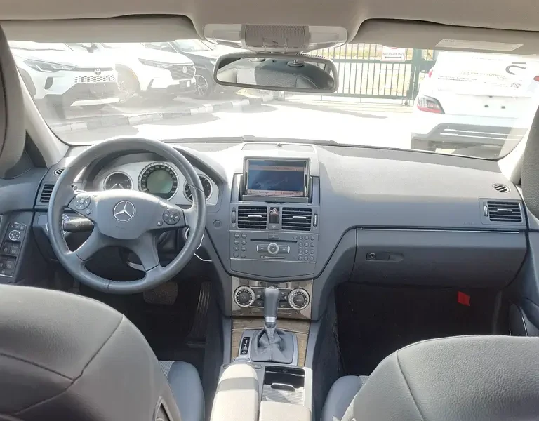 2008 Mercedes-Benz C-Class C250 4 Cylinders Petrol Engine White Black Sedan Pristine Condition