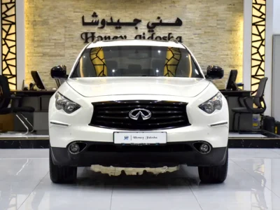 2016 Infiniti QX70 S 6 Cylinders Petrol Engine White Black SUV GCC Specs Automatic