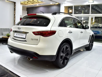 2016 Infiniti QX70 S 6 Cylinders Petrol Engine White Black SUV GCC Specs Automatic