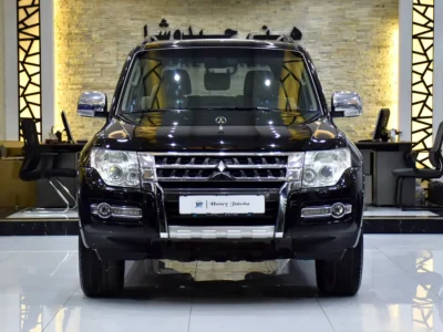 2016 Mitsubishi Pajero GLS 6 Cylinders Petrol Engine Black Beige SUV GCC Specs Automatic