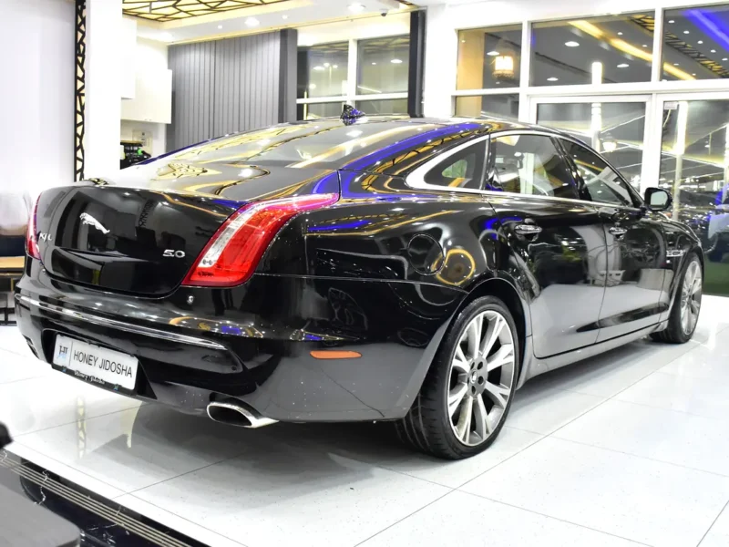 2013 Jaguar XJ Premium Luxury (Lwb) 5.0 Litres 8 Cylinders Petrol Engine Black Tan Sedan GCC