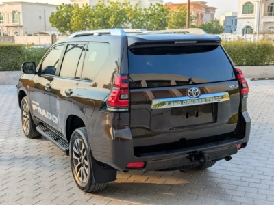 2022 Toyota Prado VXR 6 Cylinders Petrol Engine Black Beige SUV GCC Specs Excellent Condition