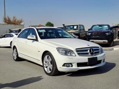 2008 Mercedes-Benz C-Class C250 4 Cylinders Petrol Engine White Black Sedan Pristine Condition