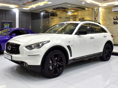 2016 Infiniti QX70 S 6 Cylinders Petrol Engine White Black SUV GCC Specs Automatic