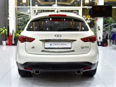 2016 Infiniti QX70 S 6 Cylinders Petrol Engine White Black SUV GCC Specs Automatic