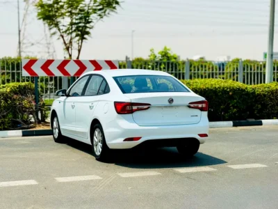 2022 MG MG5 Standard 1.5 Litres 4 Cylinders Petrol Engine White Black Sedan GCC specs Automatic