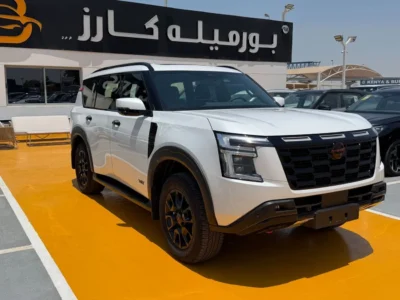 2026 Nissan Patrol PRO 4X 3.5-liter twin-turbo V6 Petrol Engine White Black SUV GCC Specs