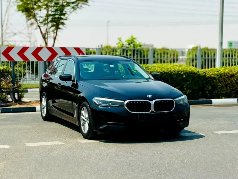 2023 BMW 5-Series 520i 2.0 Litres 4 Cylinders Petrol Engine Black Yellow Hatchback GCC Specs