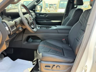 2026 Nissan Patrol PRO 4X 3.5-liter twin-turbo V6 Petrol Engine White Black SUV GCC Specs