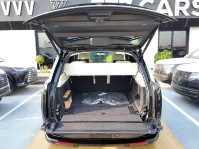 2026 Range Rover Autobiography P530 4.4 Litres 8 Cylinders Hybrid Engine Green White SUV GCC