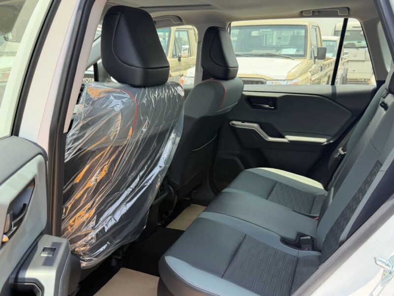 2026 Toyota RAV 4 XLE HEV Hybrid Adventure 2.5 Litres 4 Cylinders Engine White Grey SUV GCC