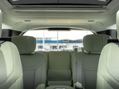 2026 Range Rover Autobiography P530 4.4 Litres 8 Cylinders Petrol Engine Silver White SUV